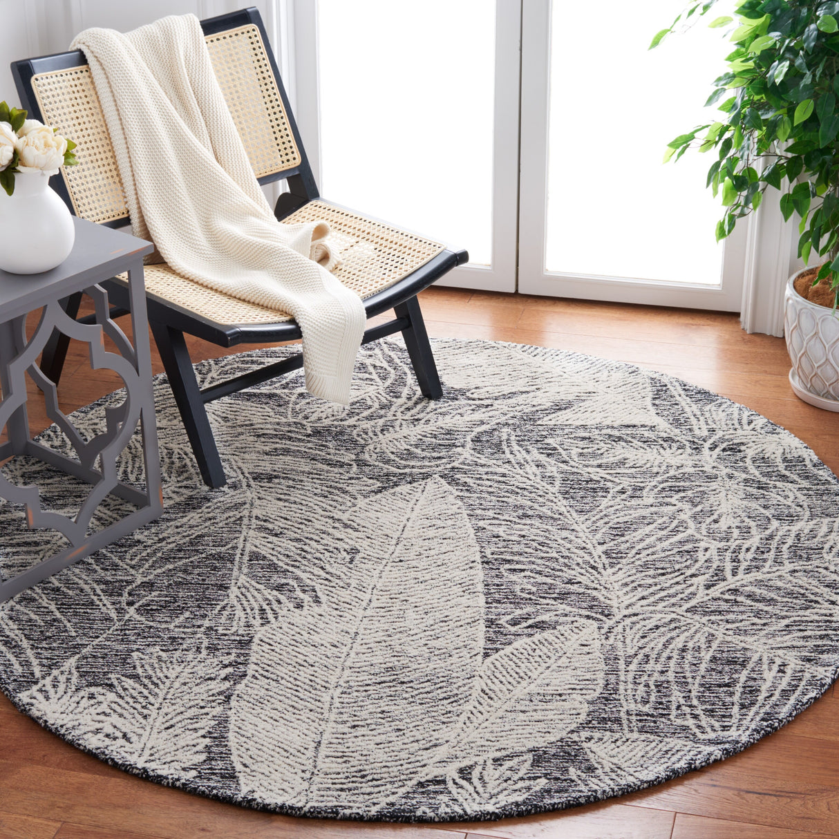 SAFAVIEH Handmade Metro Corianne Modern Wool Rug