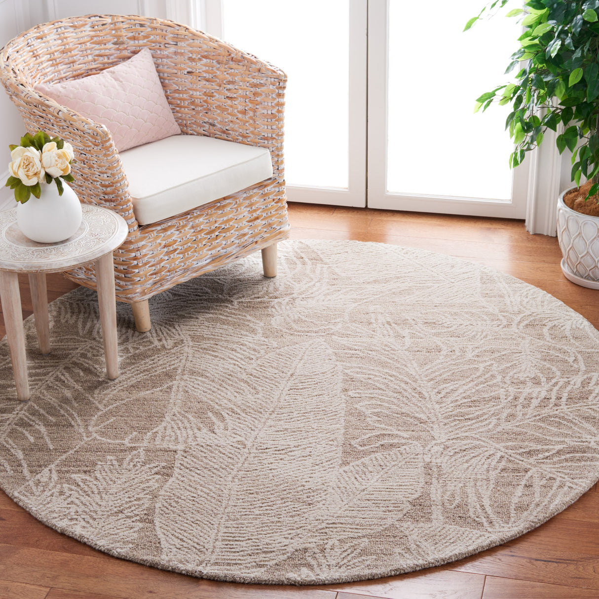 SAFAVIEH Handmade Metro Corianne Modern Wool Rug