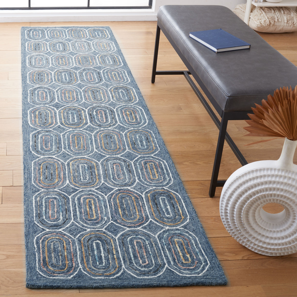 SAFAVIEH Handmade Metro Faviana French Country Wool Rug