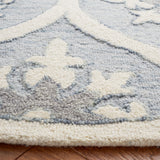 SAFAVIEH Handmade Metro Olguta French Country Wool Rug