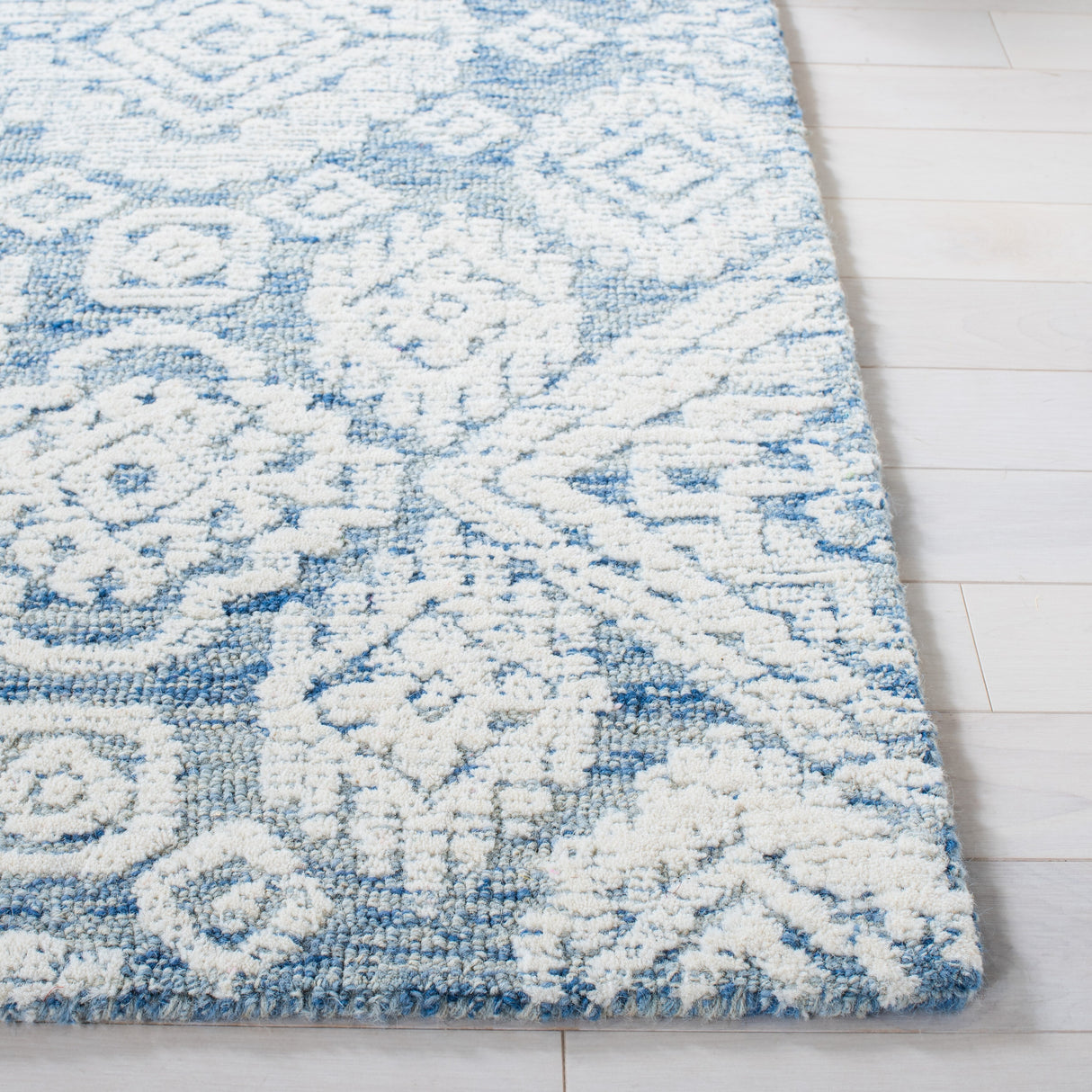 SAFAVIEH Handmade Metro Sigalit French Country Wool Rug