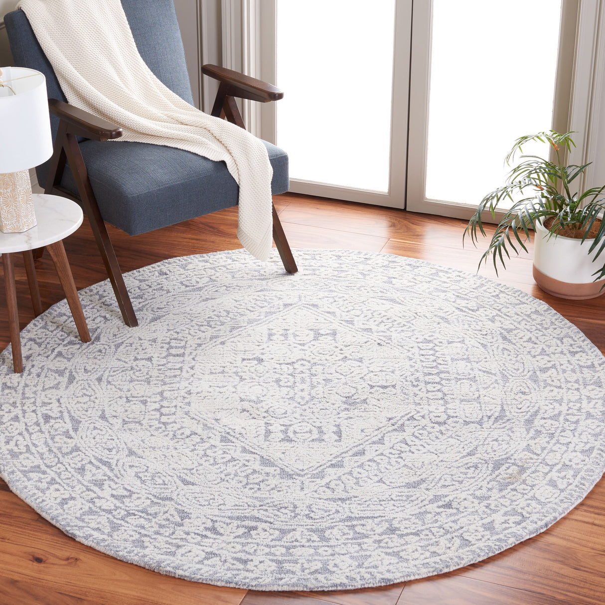 SAFAVIEH Handmade Metro Susie French Country Wool Rug