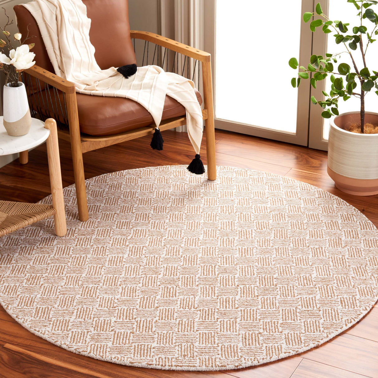 SAFAVIEH Handmade Micro-Loop Caridad Transitional Wool Rug