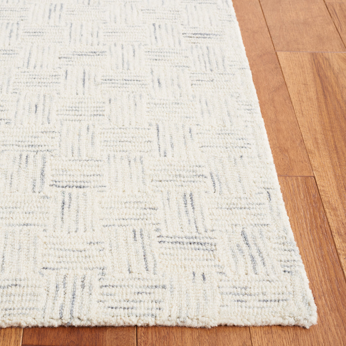 SAFAVIEH Handmade Micro-Loop Caridad Transitional Wool Rug