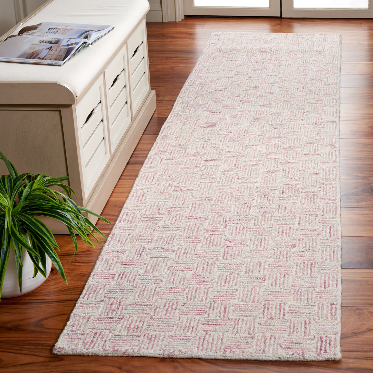 SAFAVIEH Handmade Micro-Loop Caridad Transitional Wool Rug