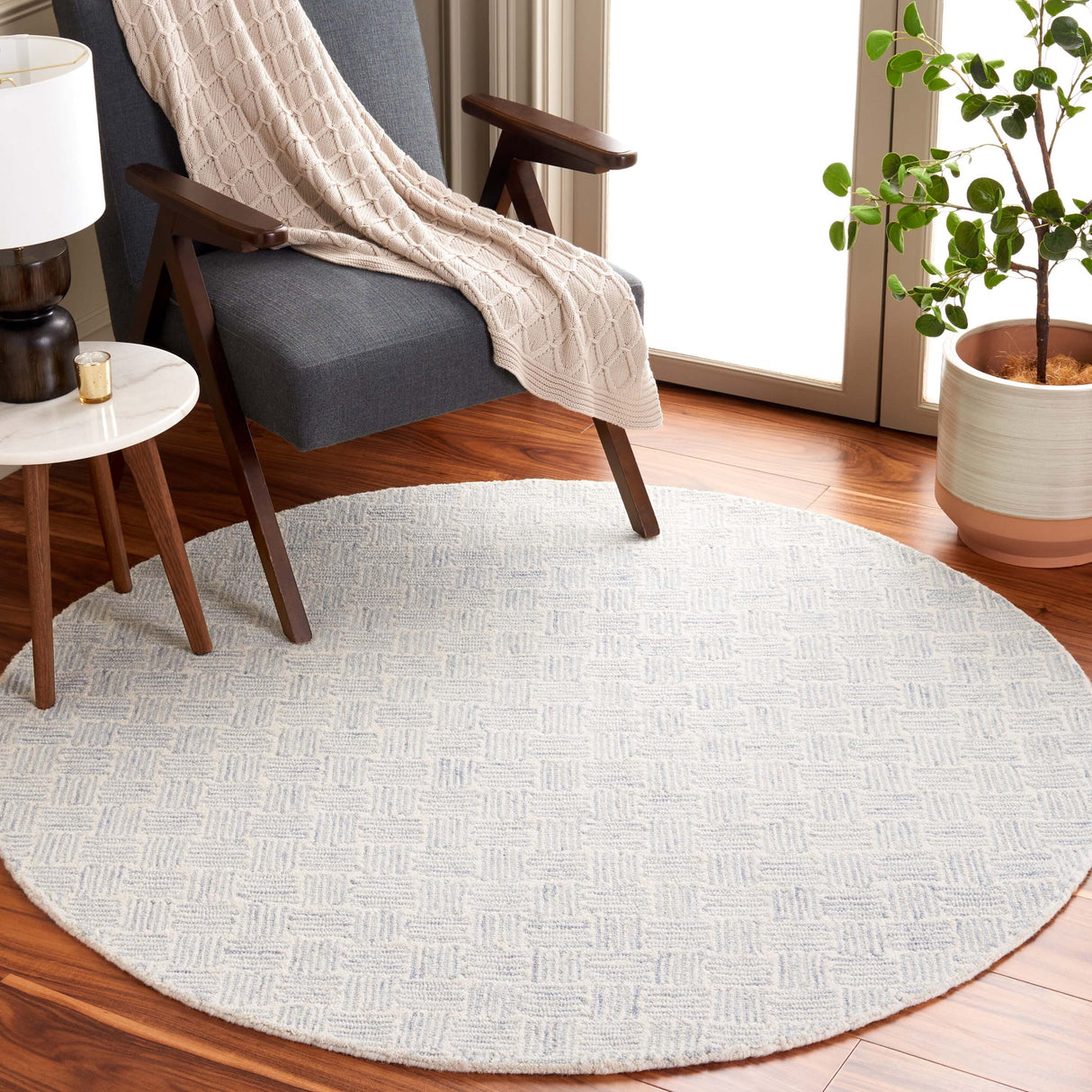 SAFAVIEH Handmade Micro-Loop Caridad Transitional Wool Rug