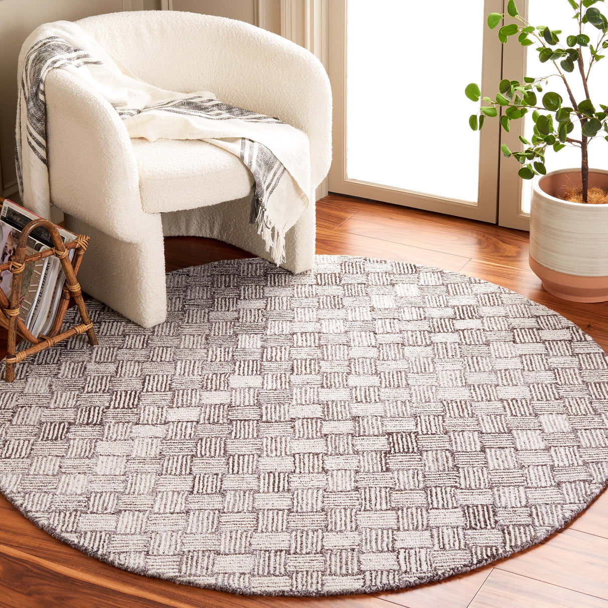 SAFAVIEH Handmade Micro-Loop Caridad Transitional Wool Rug