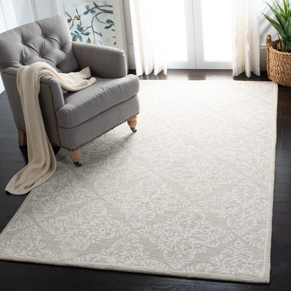 SAFAVIEH Handmade Micro-Loop Egne Wool Rug