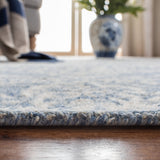 SAFAVIEH Handmade Micro-Loop Egne Wool Rug