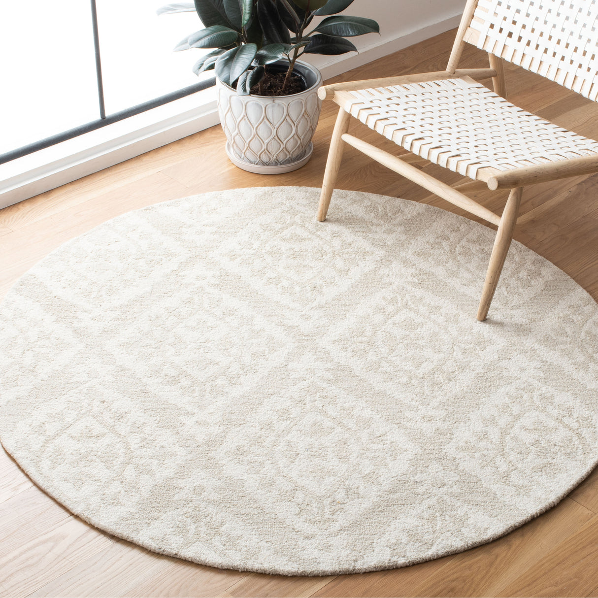 SAFAVIEH Handmade Micro-Loop Hyeong Wool Rug