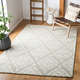 SAFAVIEH Handmade Micro-Loop Hyeong Wool Rug