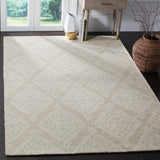 SAFAVIEH Handmade Micro-Loop Hyeong Wool Rug