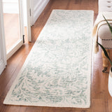 SAFAVIEH Handmade Micro-Loop Jordyn Wool Rug