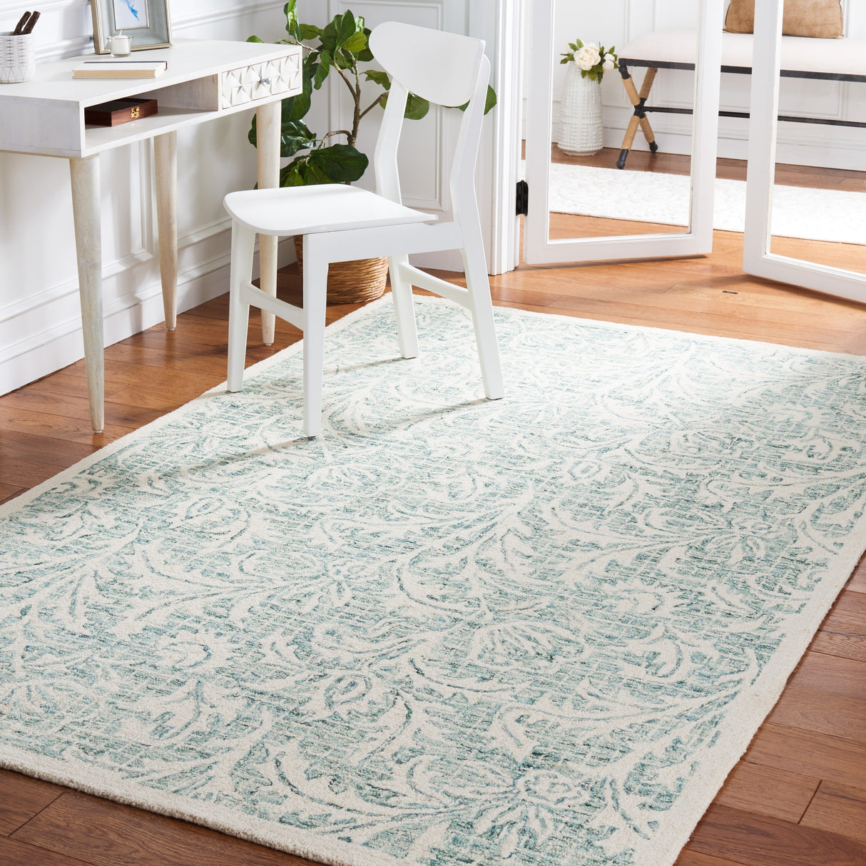 SAFAVIEH Handmade Micro-Loop Jordyn Wool Rug