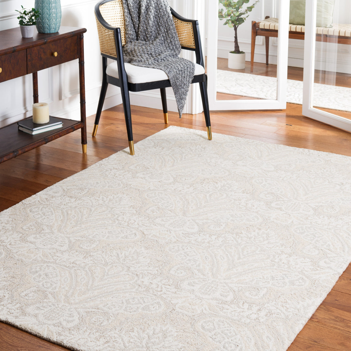 SAFAVIEH Handmade Micro-Loop Kolfinna Modern Wool Rug