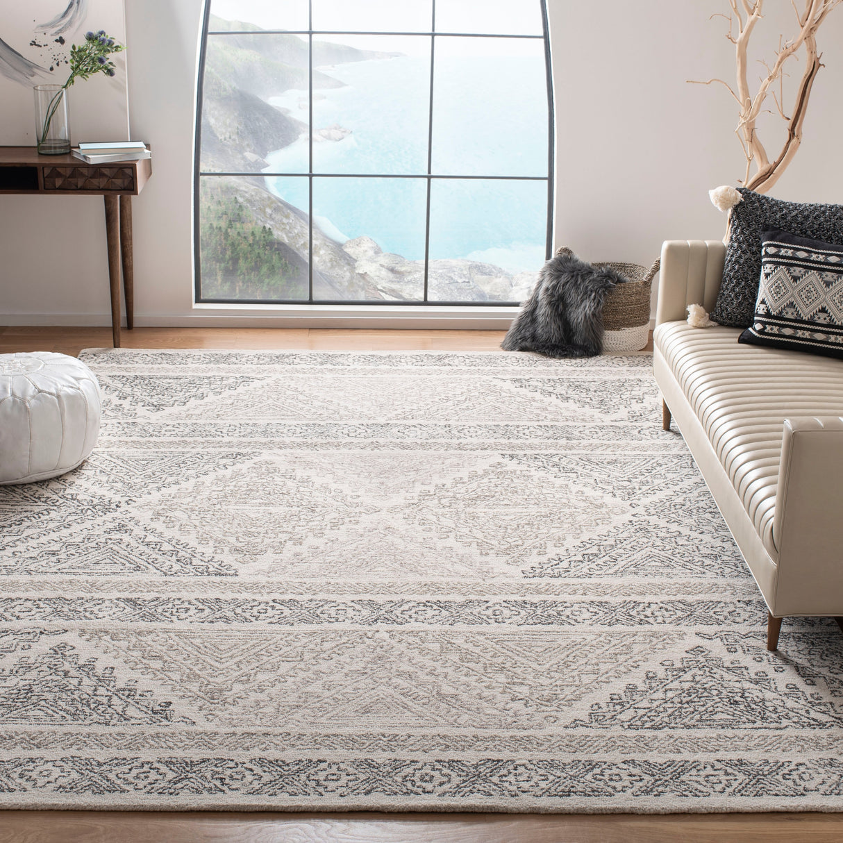 SAFAVIEH Handmade Micro-Loop Lizzi Moroccan Wool Rug