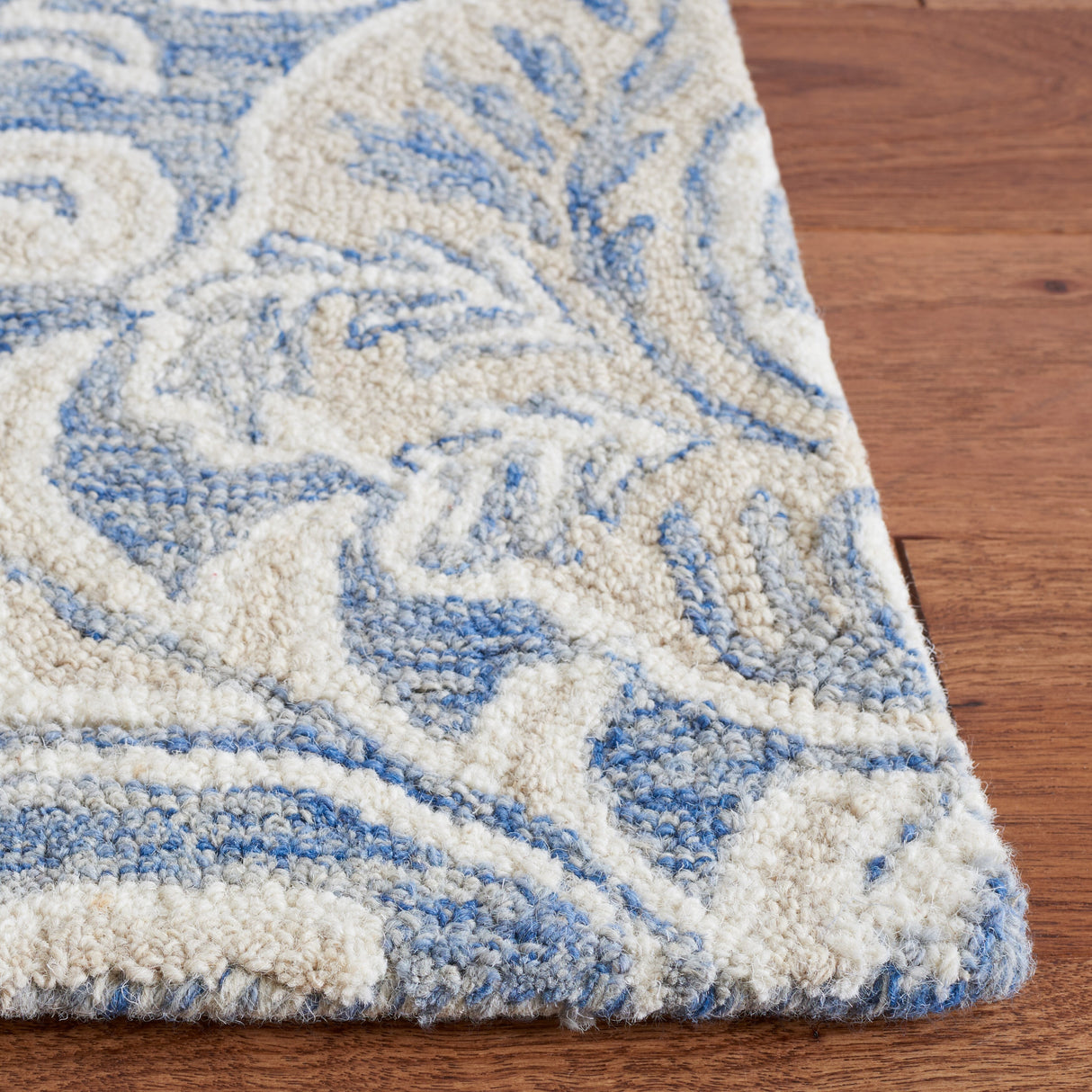 SAFAVIEH Handmade Micro-Loop Maribelle Modern Wool Rug