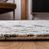 SAFAVIEH Handmade Micro-Loop Najada Transitional Wool Rug