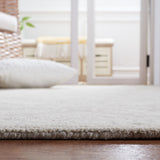 SAFAVIEH Handmade Micro-Loop Rolina Wool Rug