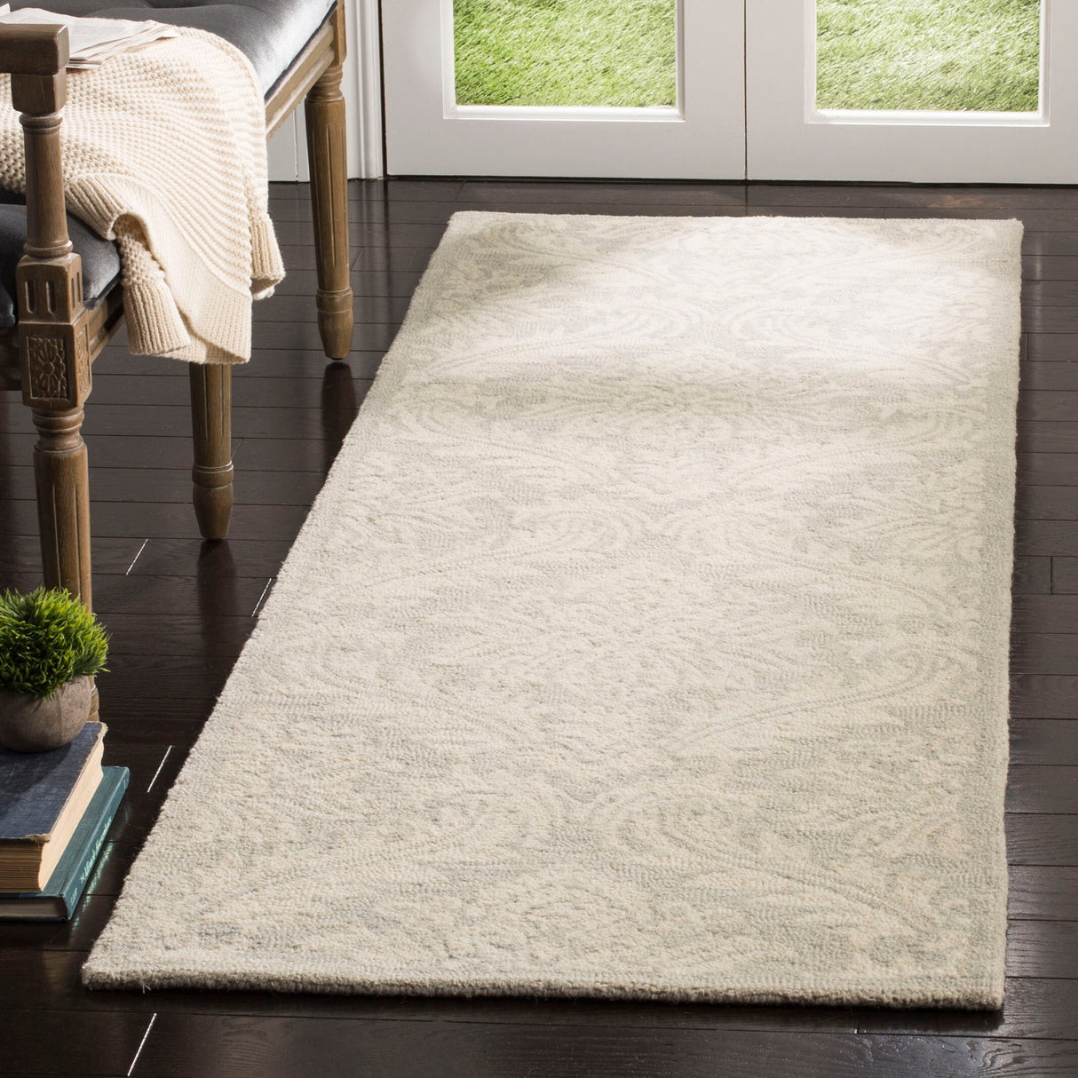 SAFAVIEH Handmade Micro-Loop Rolina Wool Rug