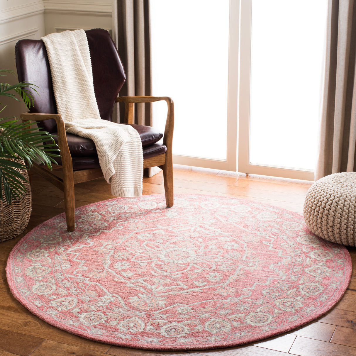 SAFAVIEH Handmade Micro-Loop Torbjorg Wool Rug