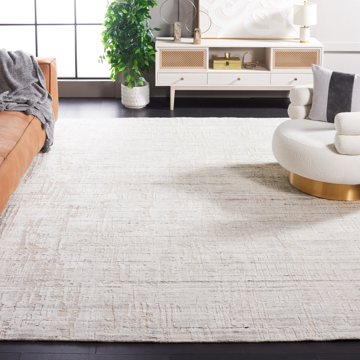 SAFAVIEH Handmade Mirage Vigdis Modern Abstract Viscose Rug