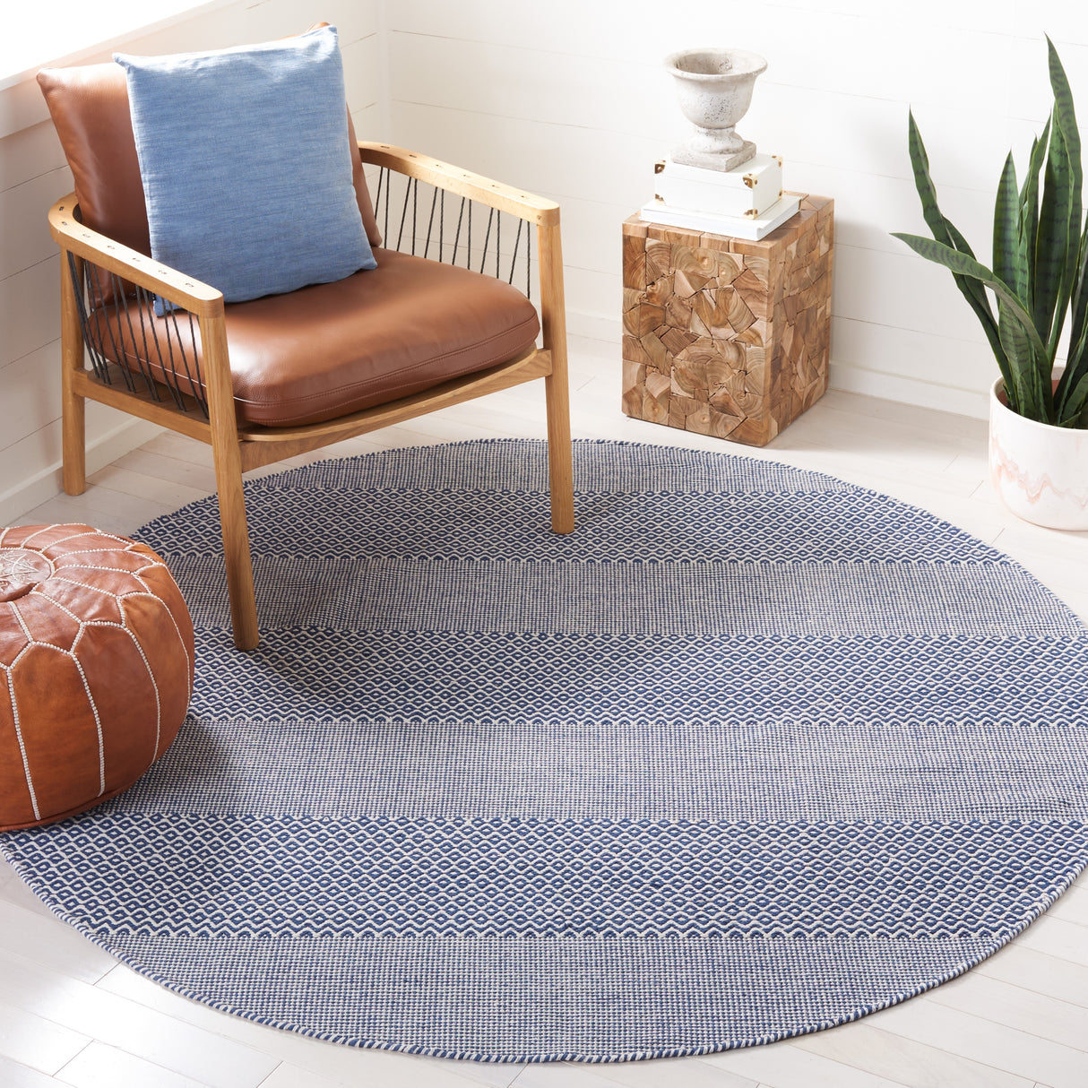 SAFAVIEH Handmade Montauk Alden Flatweave Cotton Fringe Rug