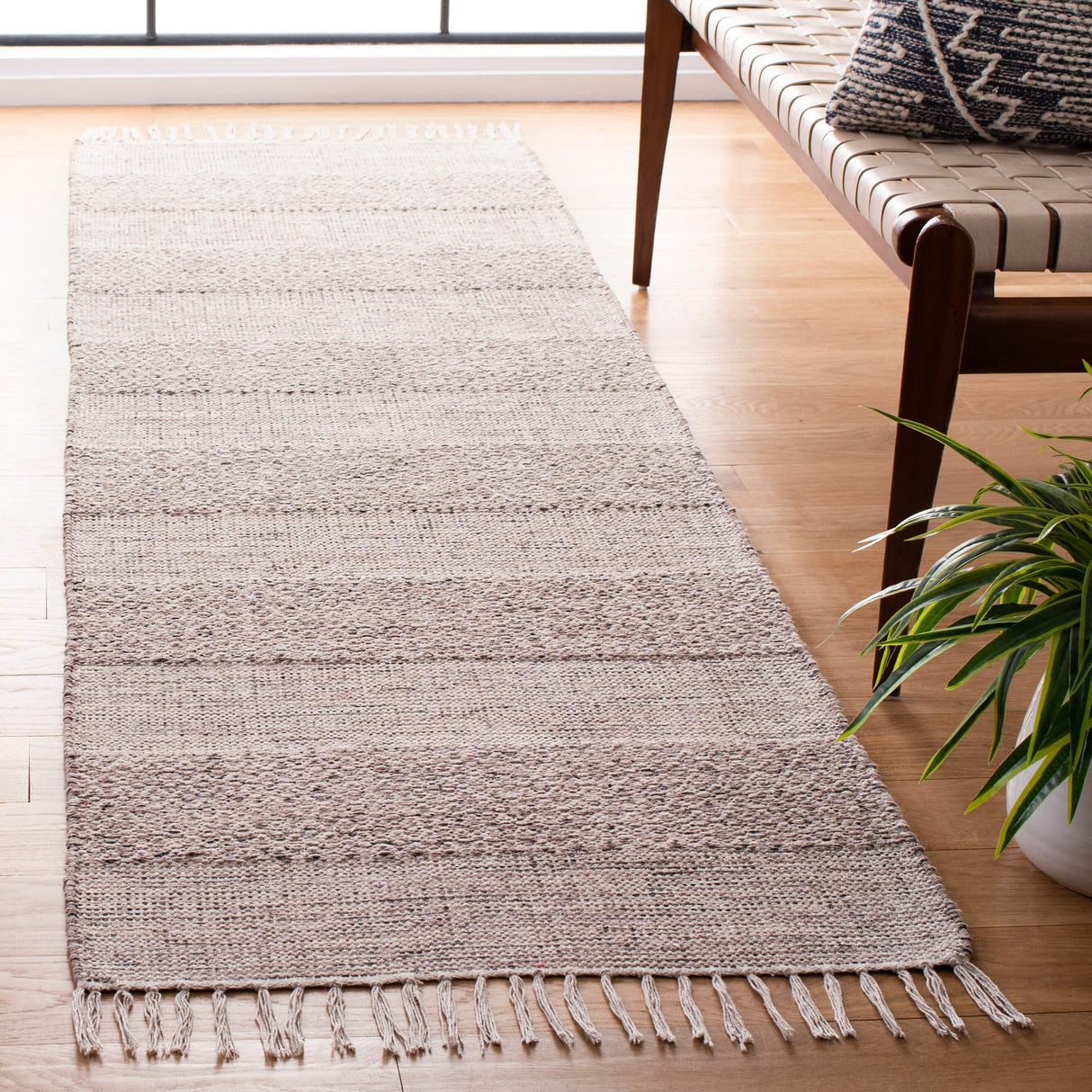 SAFAVIEH Handmade Montauk Alden Flatweave Cotton Fringe Rug