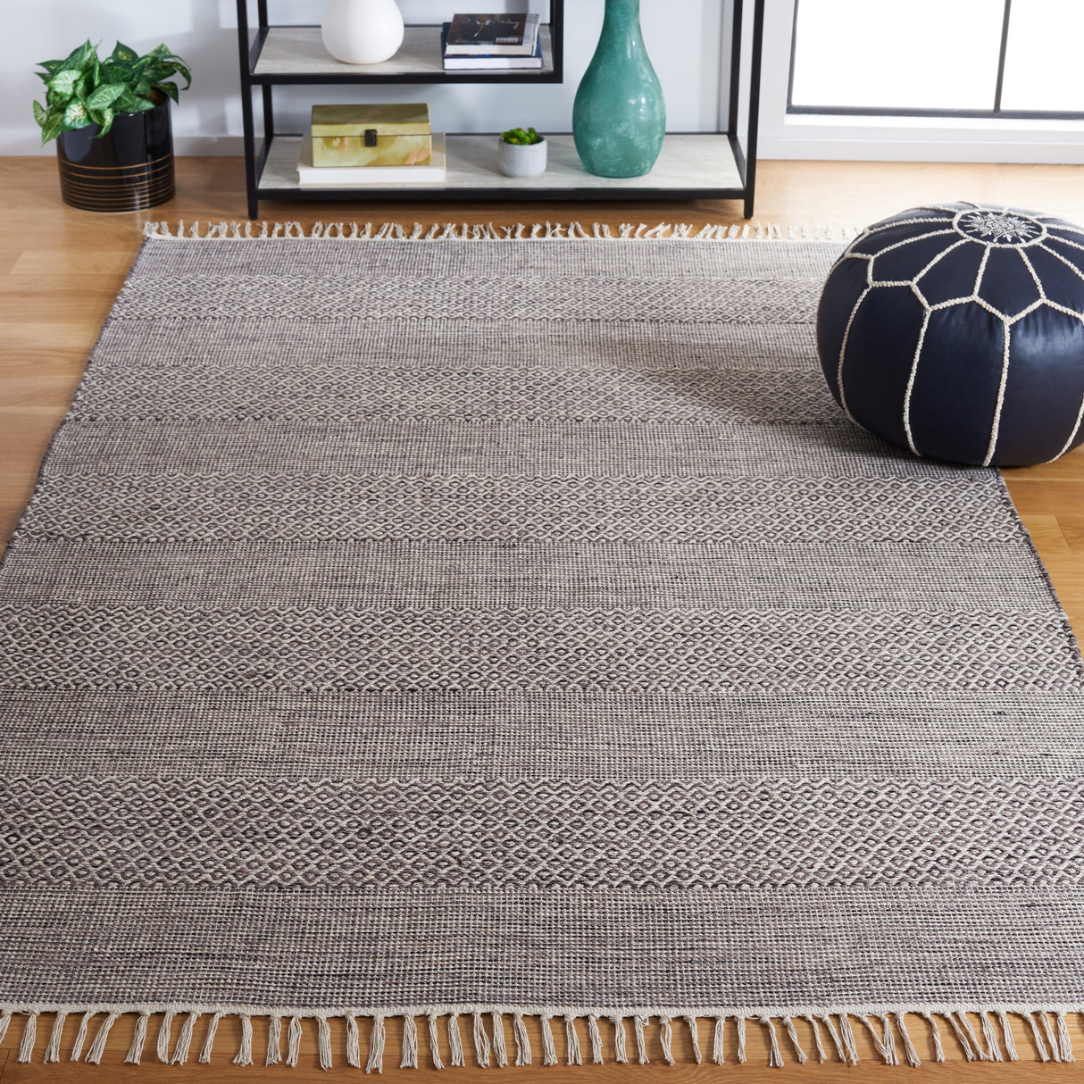 SAFAVIEH Handmade Montauk Alden Flatweave Cotton Fringe Rug