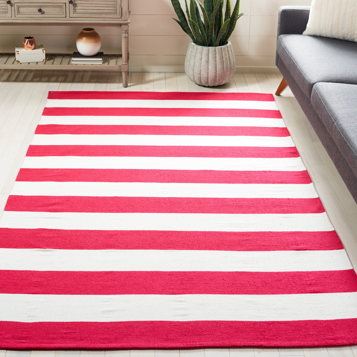 SAFAVIEH Handmade Montauk Geltrude Stripe Cotton Flatweave Rug