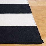 SAFAVIEH Handmade Montauk Geltrude Stripe Cotton Flatweave Rug