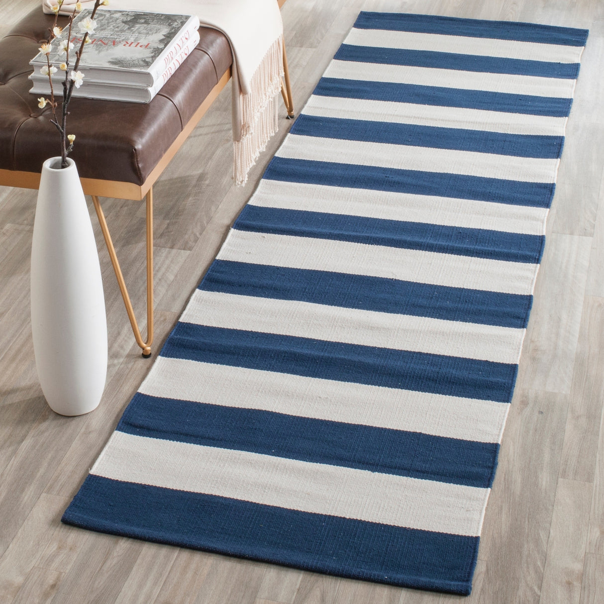 SAFAVIEH Handmade Montauk Geltrude Stripe Cotton Flatweave Rug