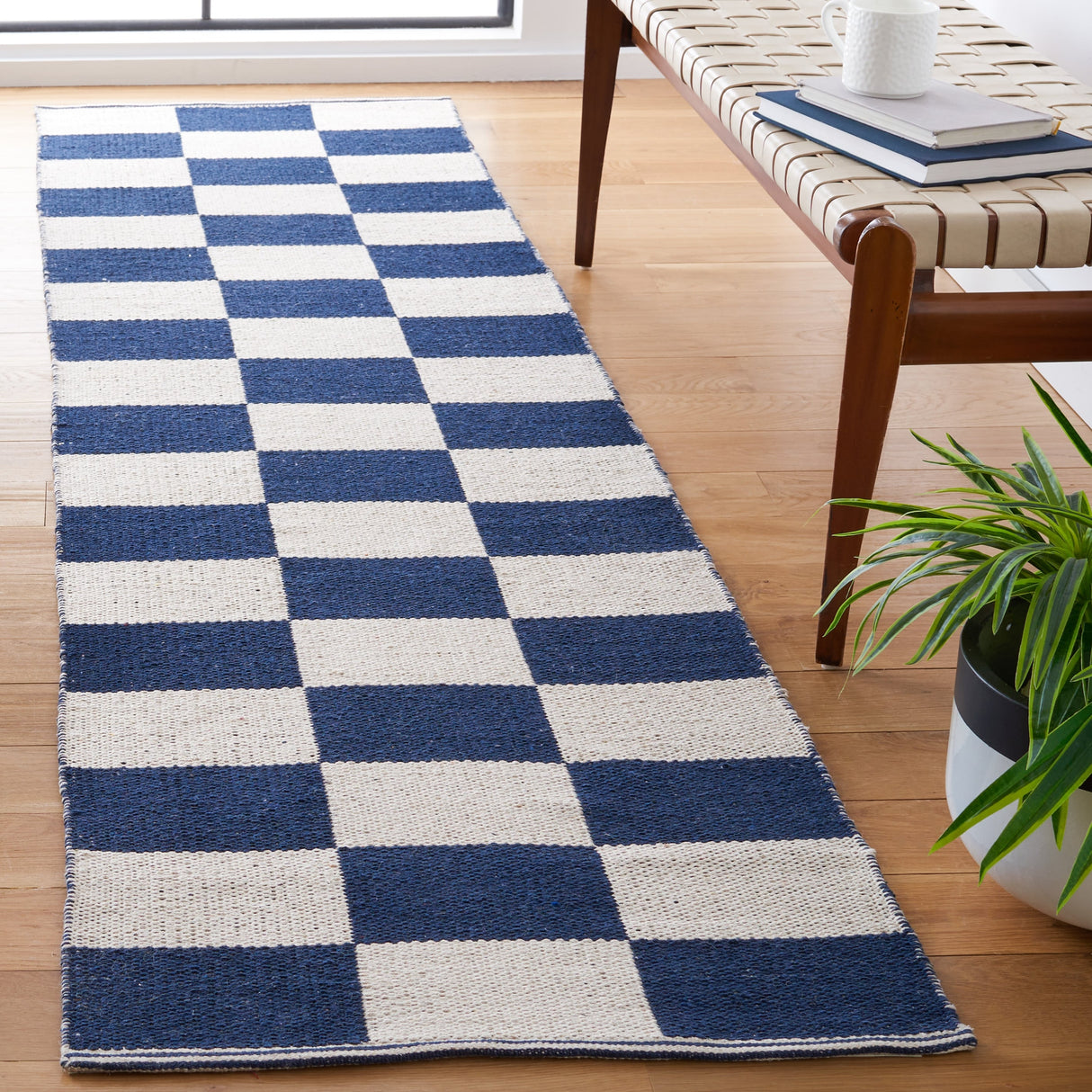 SAFAVIEH Handmade Montauk Heiddis Geometric Cotton Rug