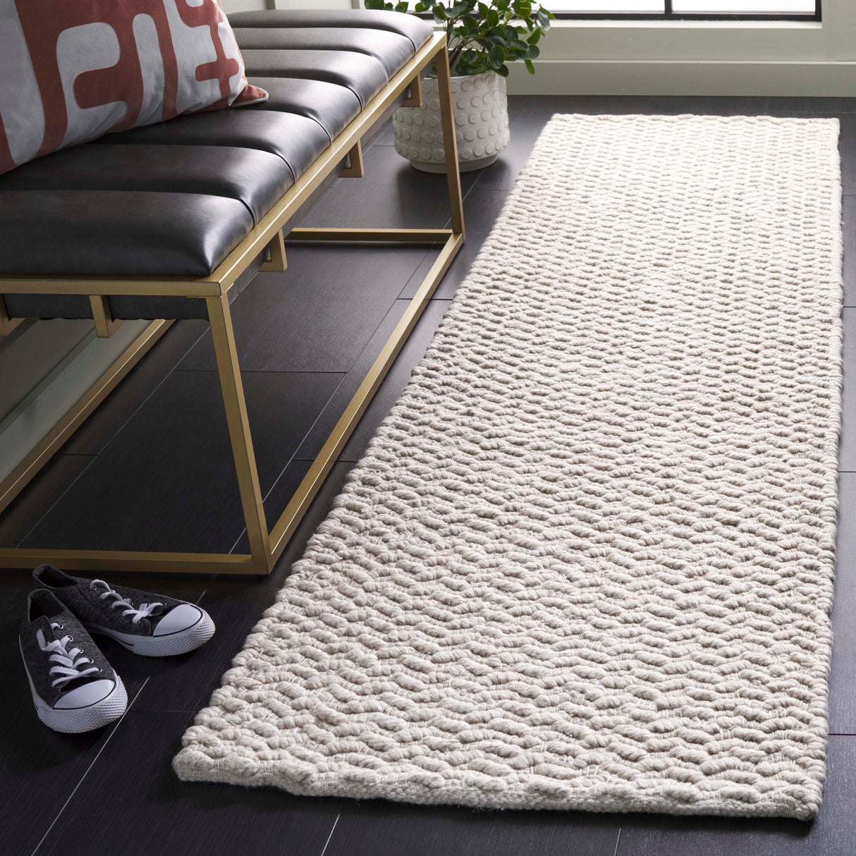 SAFAVIEH Handmade Natura Jasminka Textured Rug