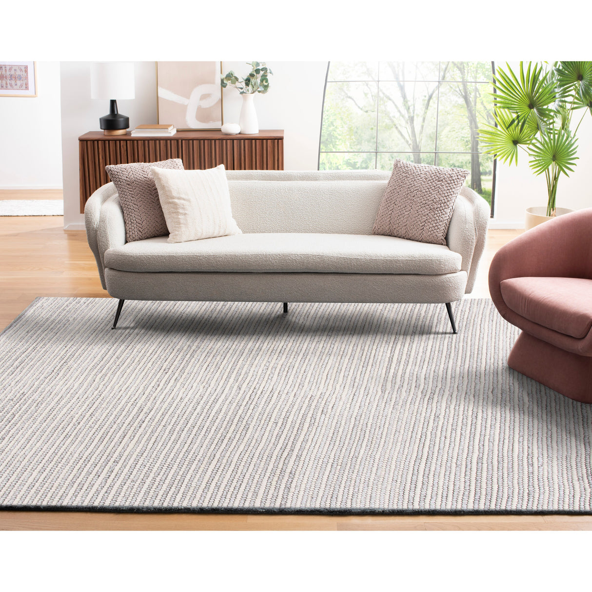 SAFAVIEH Handmade Natura Kinuko Wool Rug