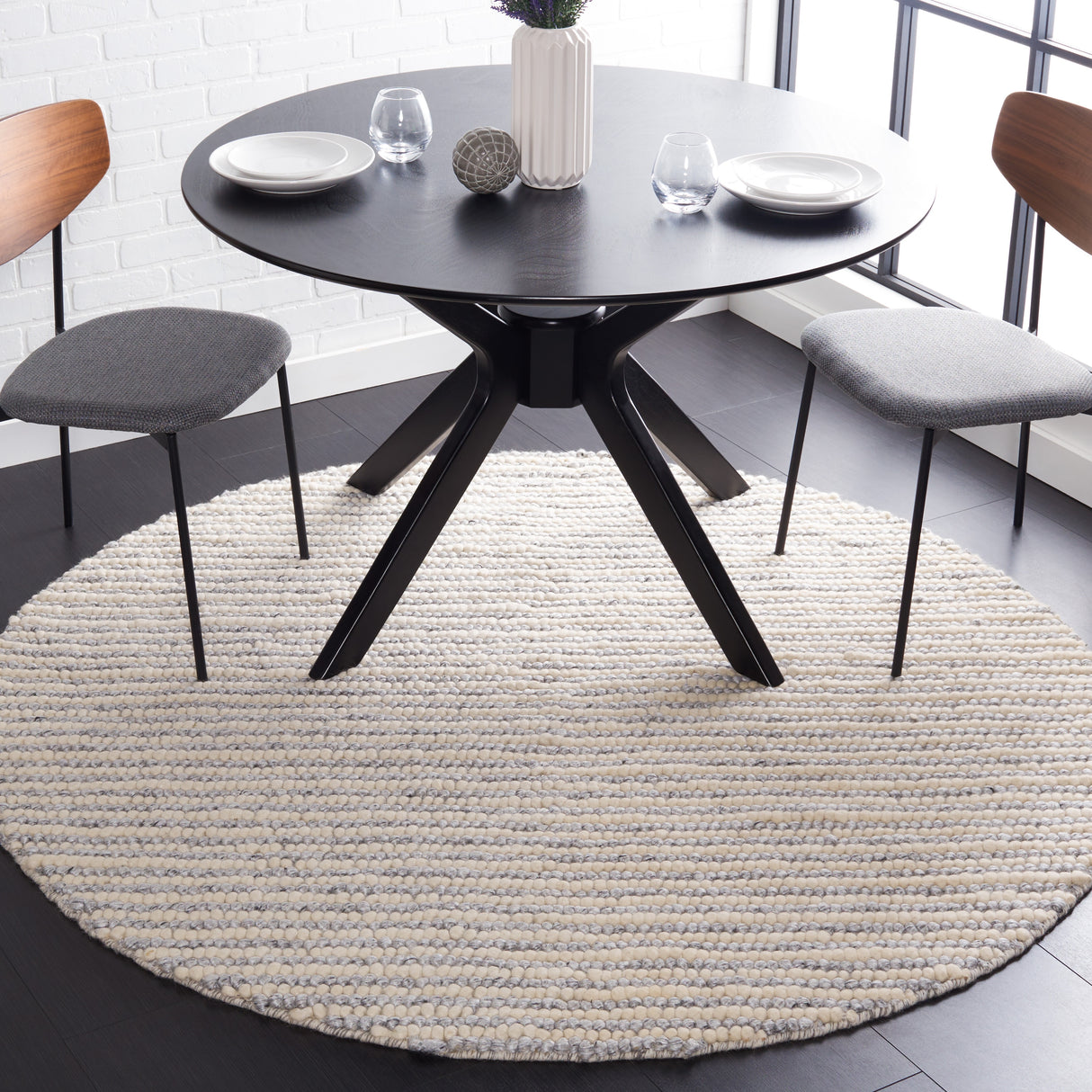 SAFAVIEH Handmade Natura Kinuko Wool Rug