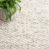 SAFAVIEH Handmade Natura Lorelies Textured Wool Rug