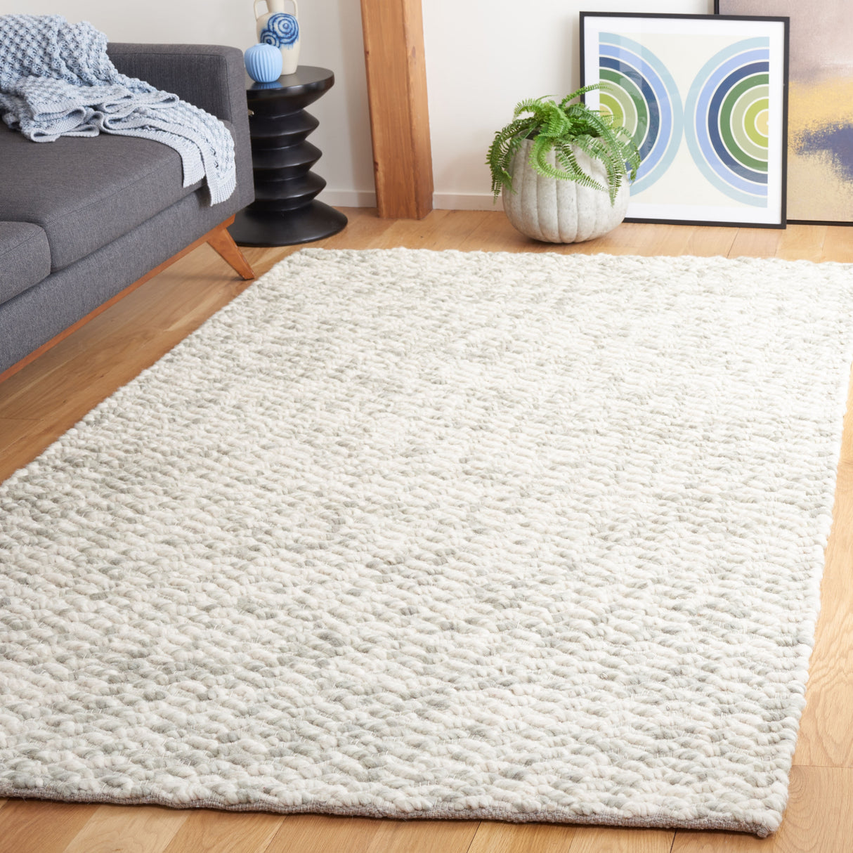 SAFAVIEH Handmade Natura Lorelies Textured Wool Rug