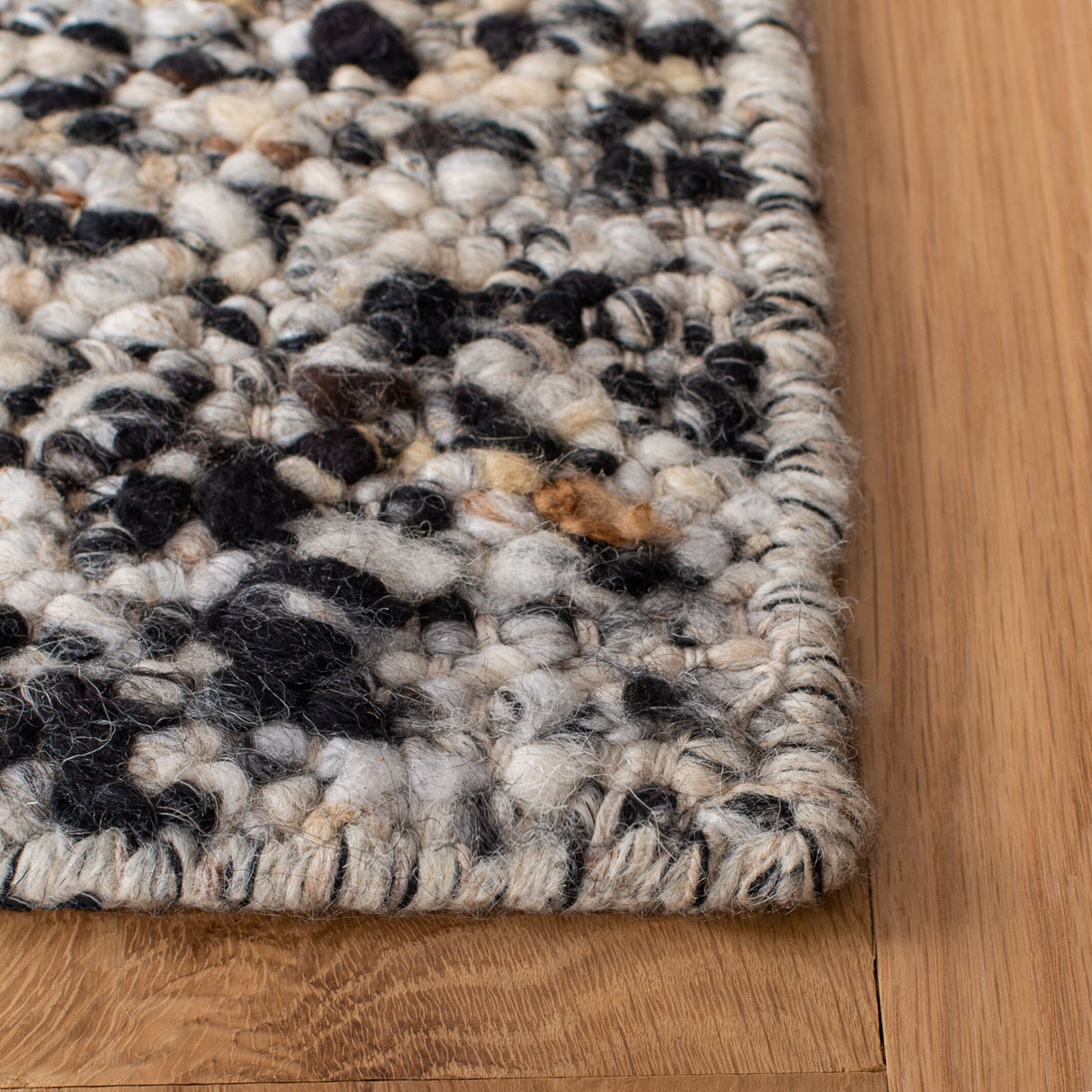 SAFAVIEH Handmade Natura Marlieke Wool Rug