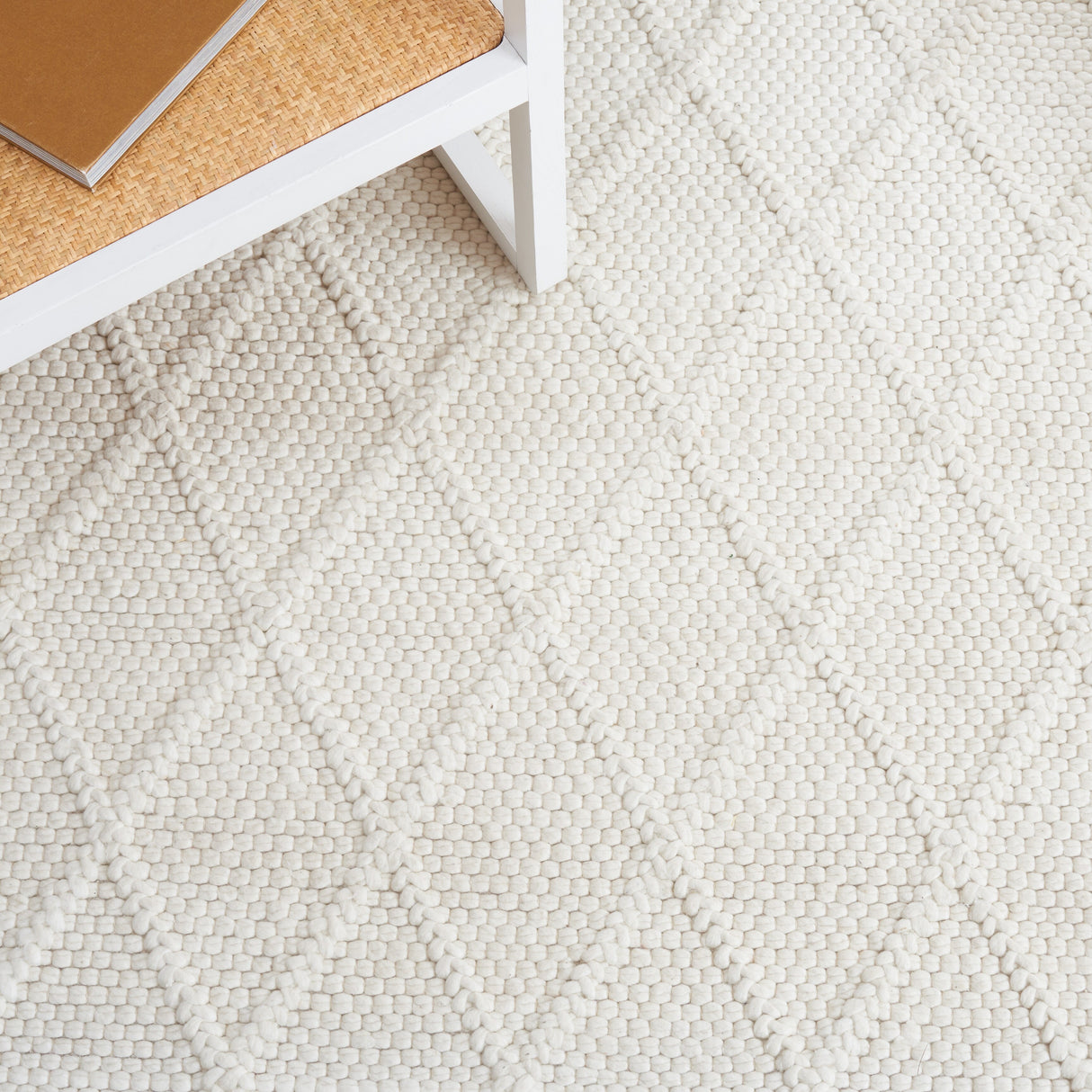 SAFAVIEH Handmade Natura Metje Wool/ Viscose Trellis Rug