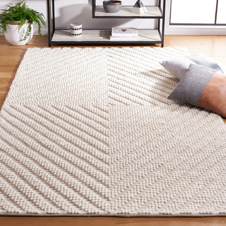 SAFAVIEH Handmade Natura Perel Diamond Wool Rug