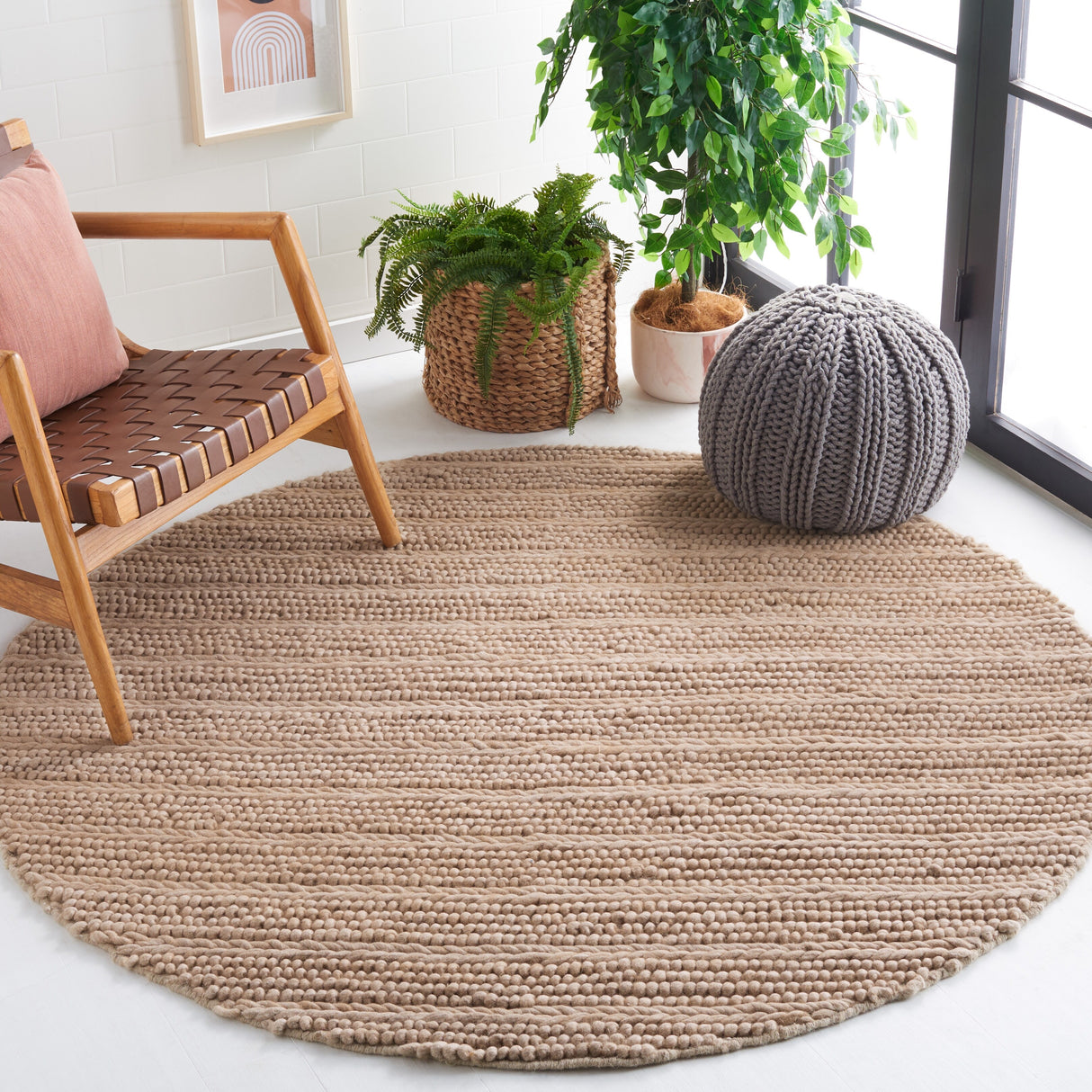 SAFAVIEH Handmade Natura Sanjulata Wool Rug