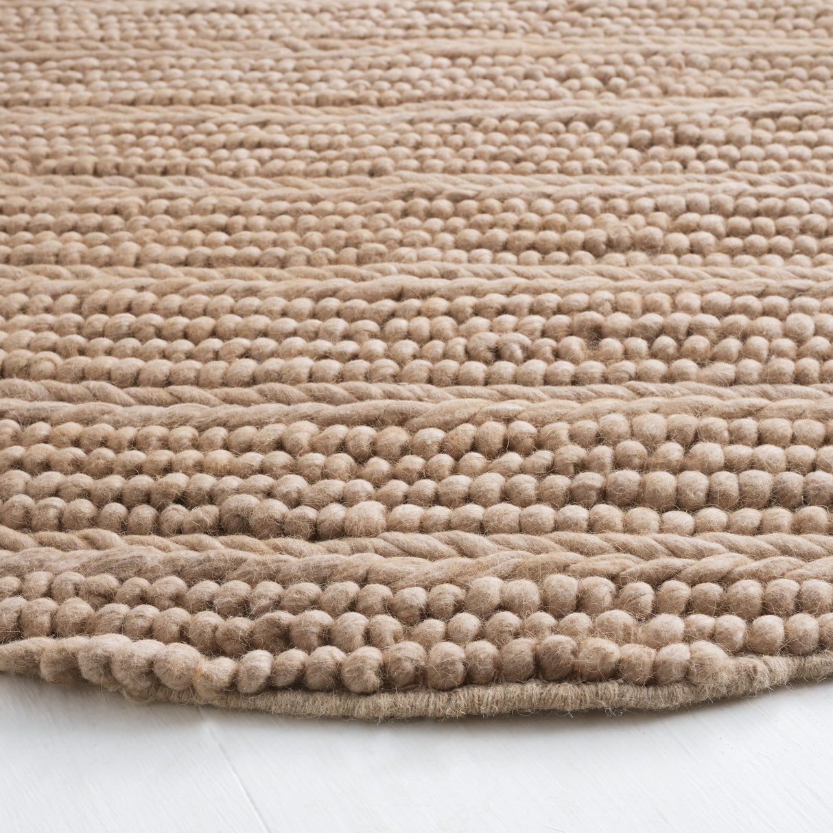 SAFAVIEH Handmade Natura Sanjulata Wool Rug