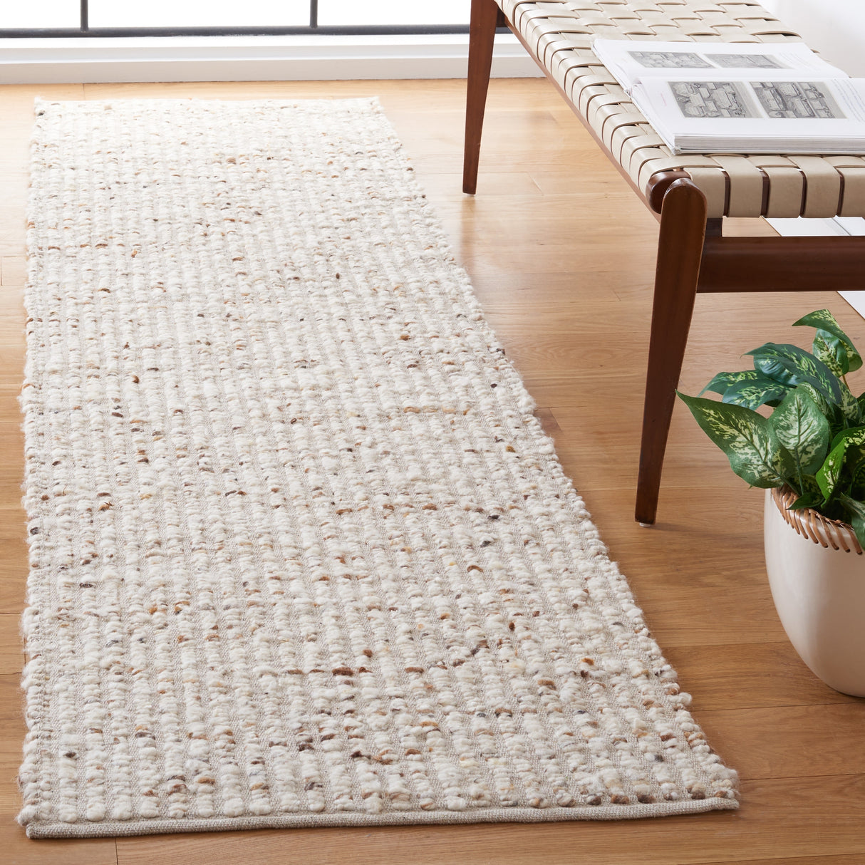 SAFAVIEH Handmade Natura Suzannah Wool & Jute Rug