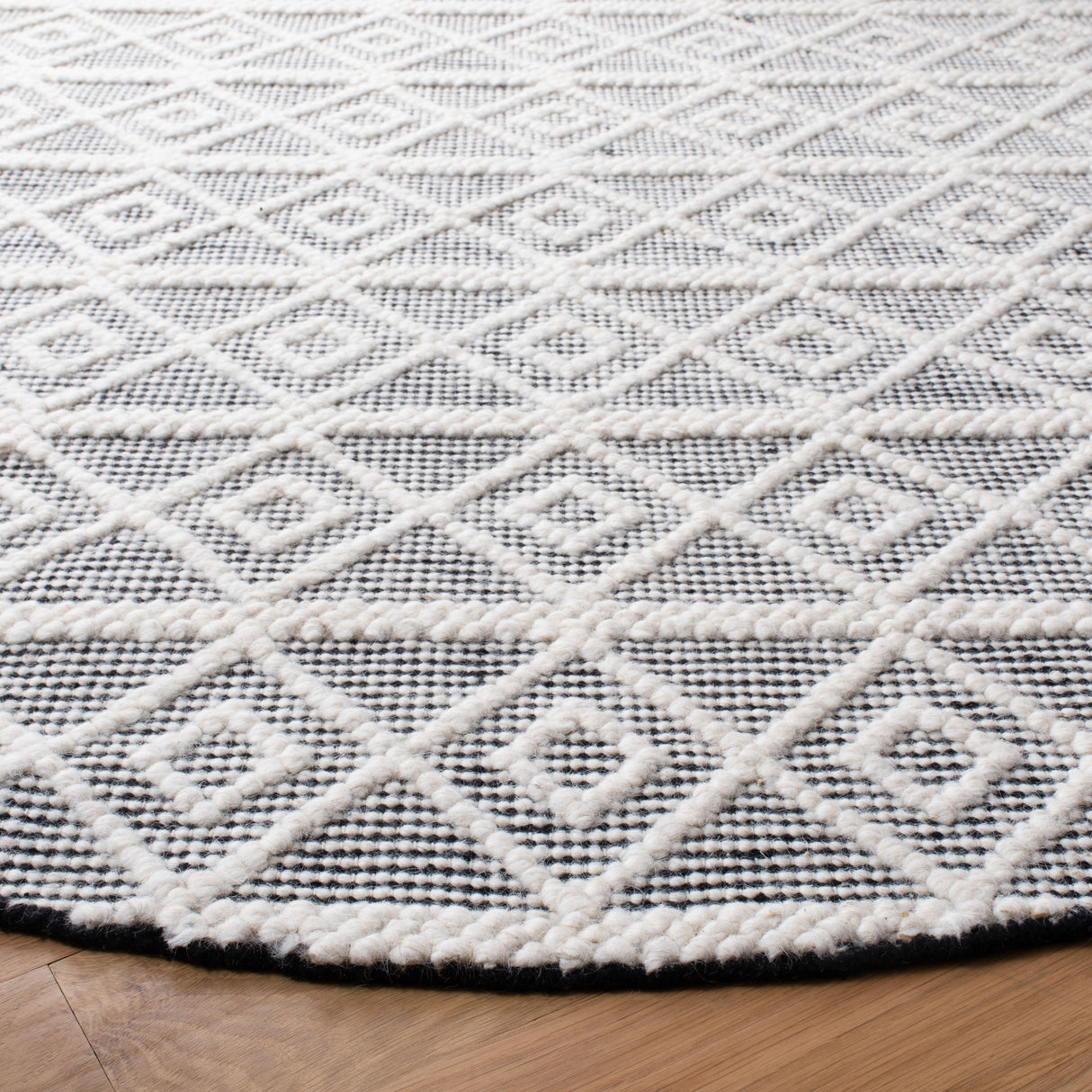 SAFAVIEH Handmade Natura Vilfridur Wool Rug