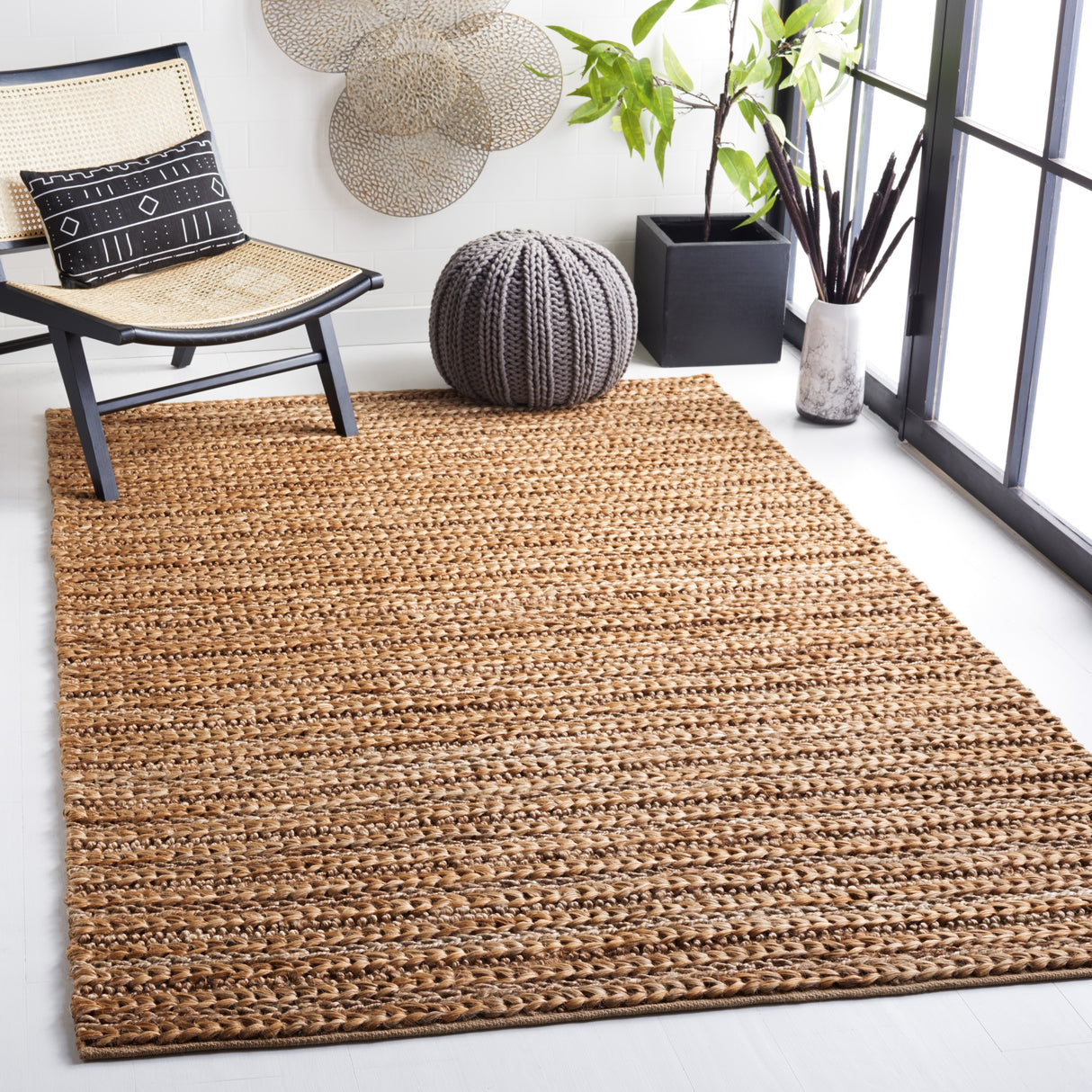 SAFAVIEH Handmade Natural Fiber Addisyn Jute Rug