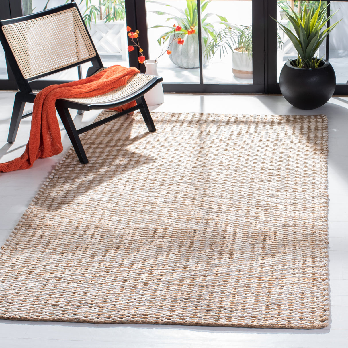 SAFAVIEH Handmade Natural Fiber Amiah Farmhouse Rug