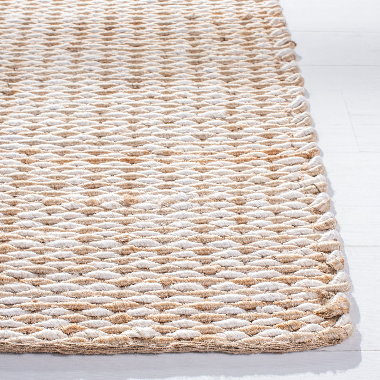 SAFAVIEH Handmade Natural Fiber Amiah Farmhouse Rug