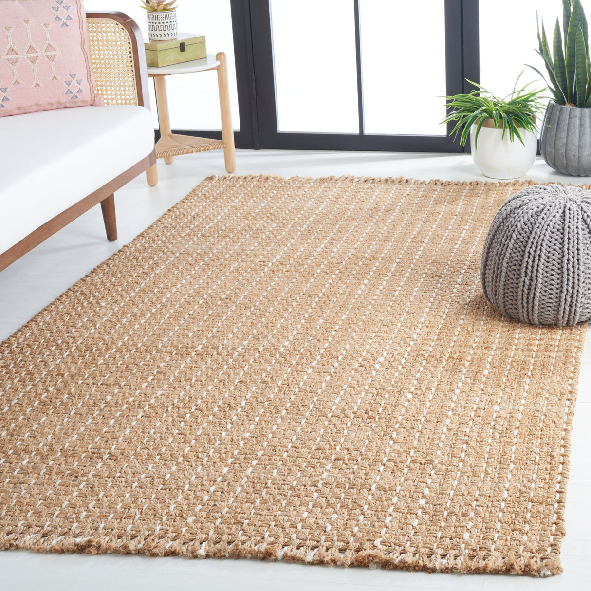 SAFAVIEH Handmade Natural Fiber Anneliese Casual Jute Rug