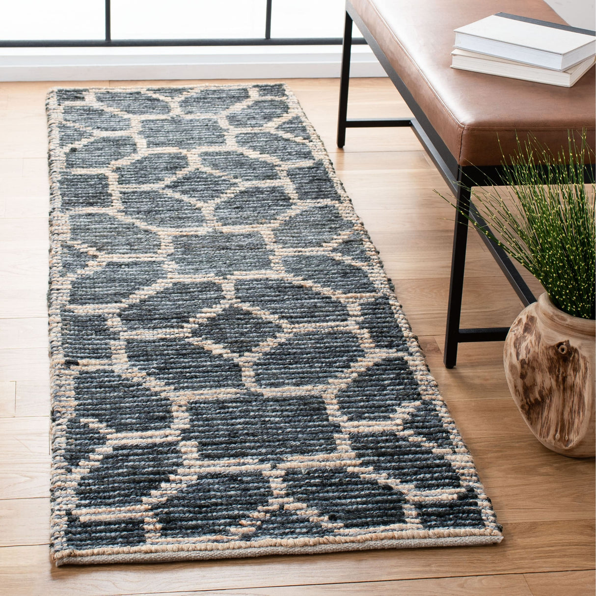 SAFAVIEH Handmade Natural Fiber Azaria Nautical Geometric Wool Rug